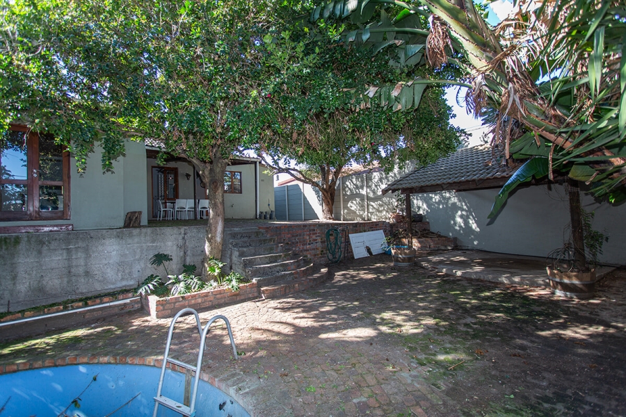 3 Bedroom Property for Sale in Oakdale Western Cape